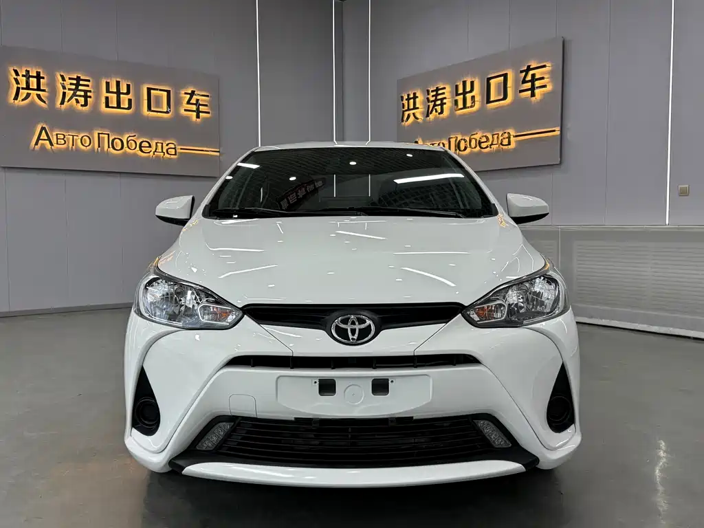 Toyota Yaris L - фото 3