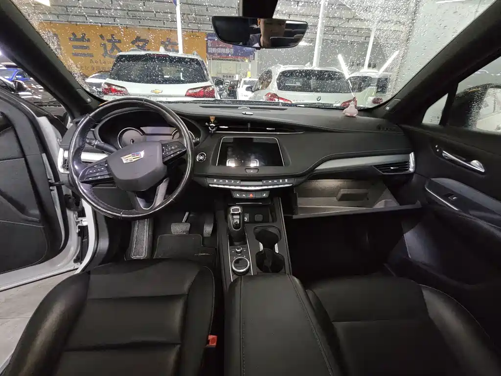 Cadillac XT4 — миниатюра 10