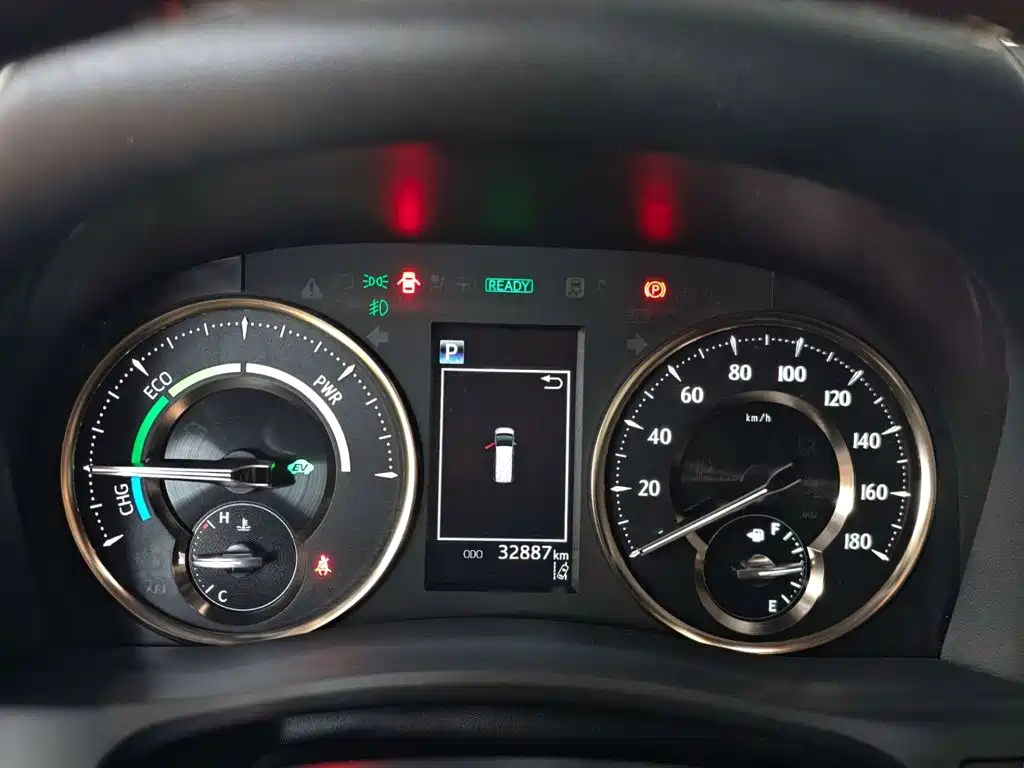 Lexus LM — миниатюра 19