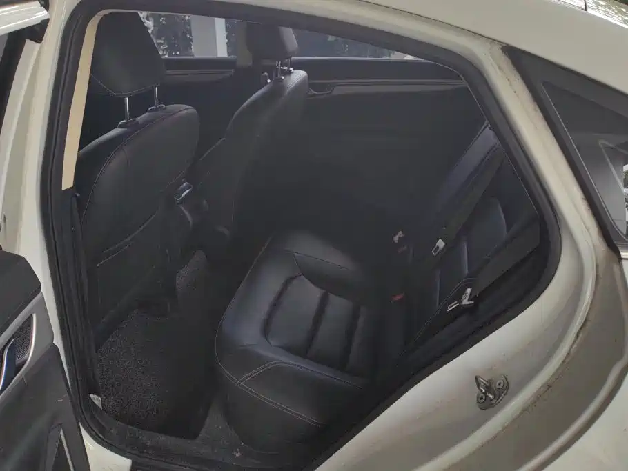 Geely Emgrand GL — миниатюра 11