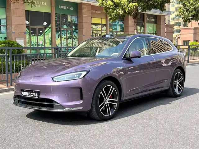 AITO ASK THE WORLD M5 2025