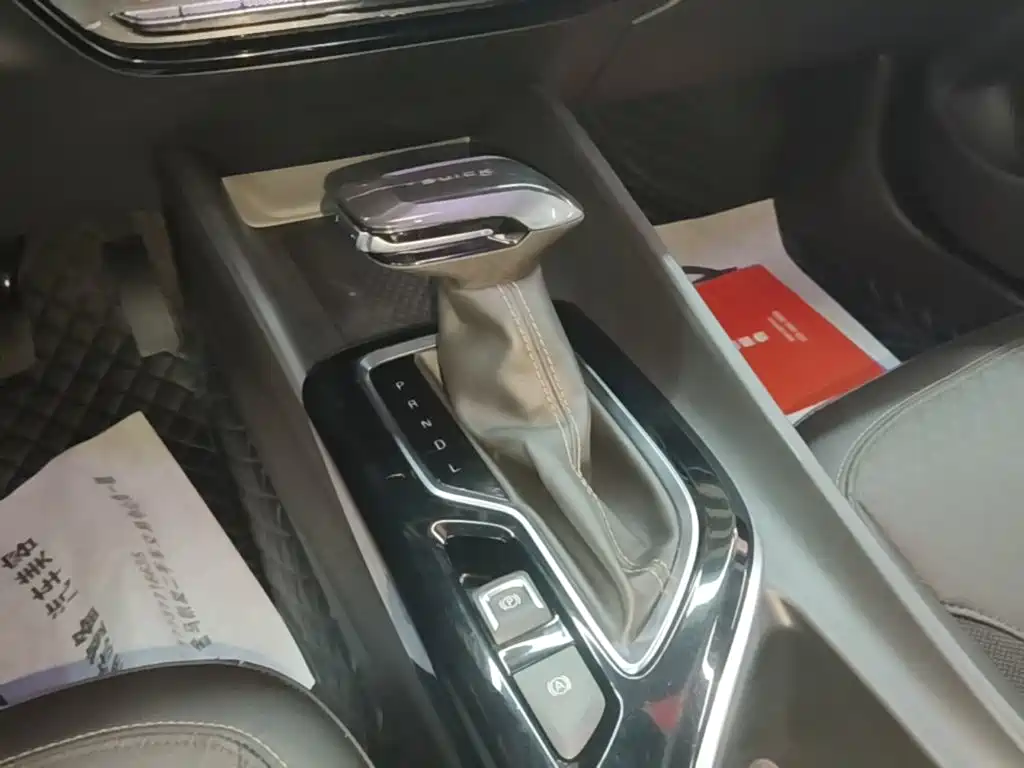 Buick Verano — миниатюра 14