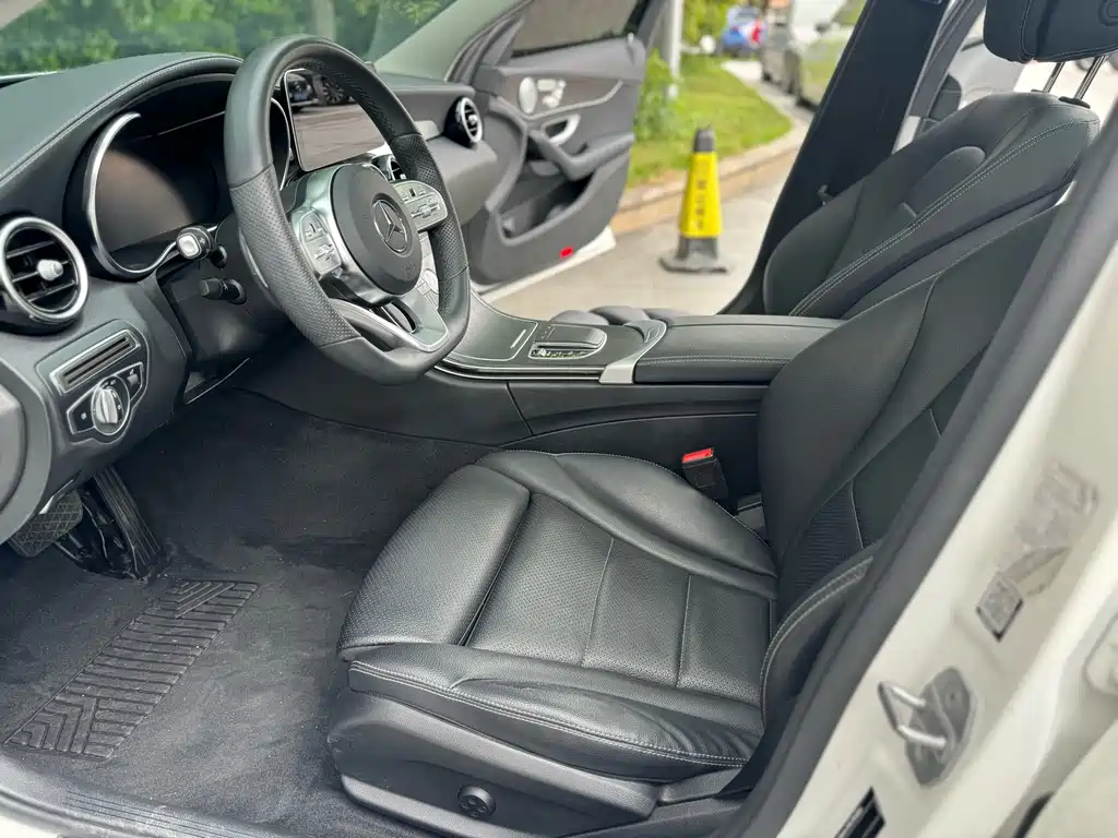 Mercedes-Benz C-Class — миниатюра 7
