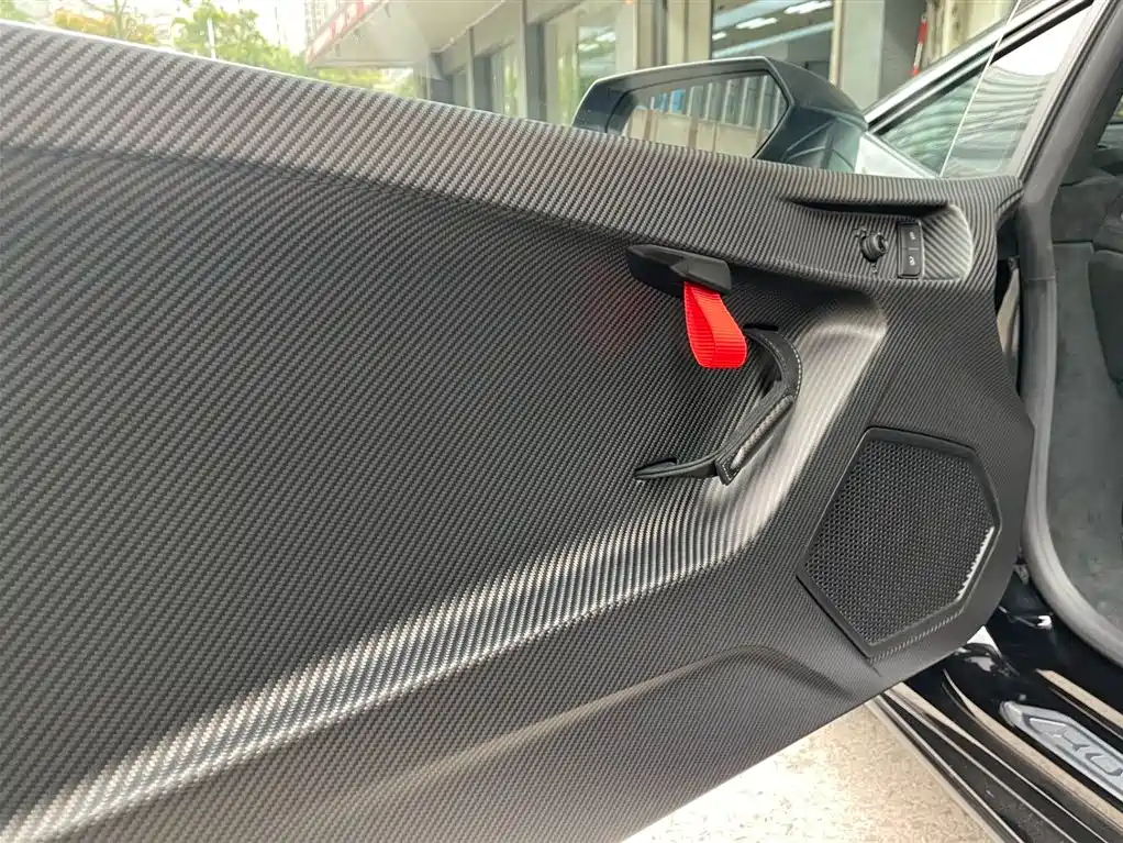 LAMBORGHINI HURACÁN