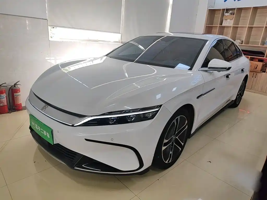 BYD Han — миниатюра 2