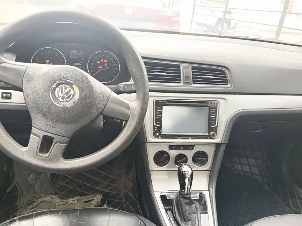 Volkswagen Lavida — миниатюра 10