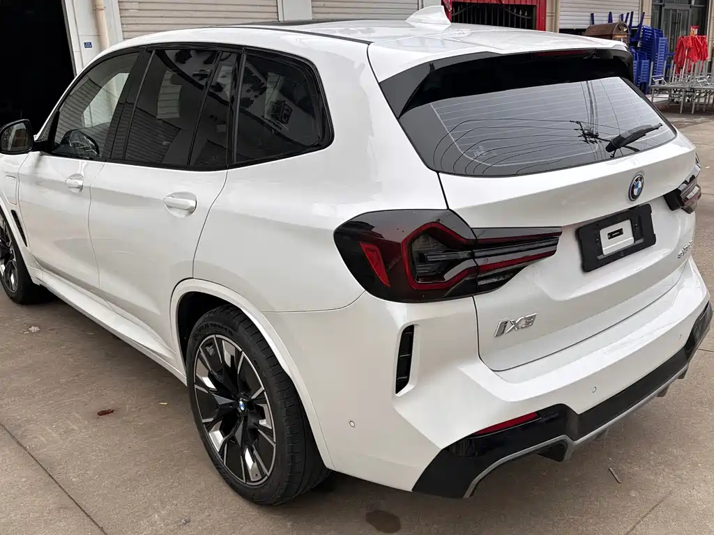 BMW iX3 — миниатюра 5