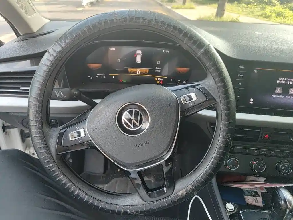 Volkswagen Lavida — миниатюра 3
