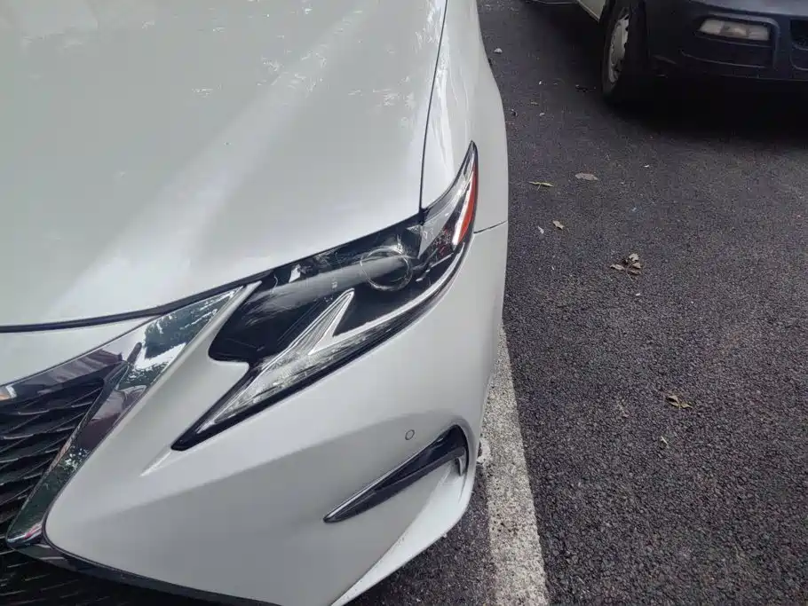 Lexus ES — миниатюра 5