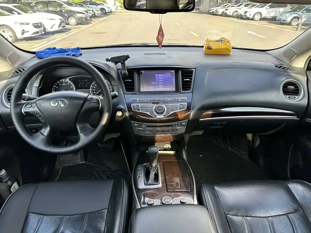 Infiniti JX — миниатюра 11