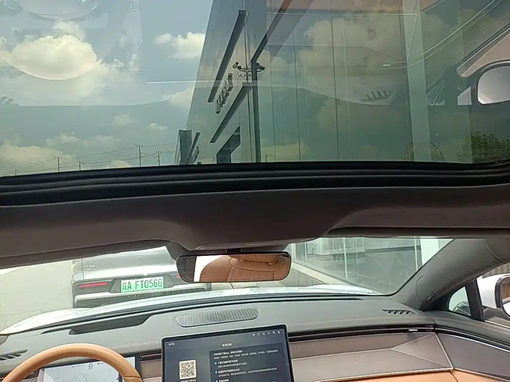 BYD Хань Ли — миниатюра 18