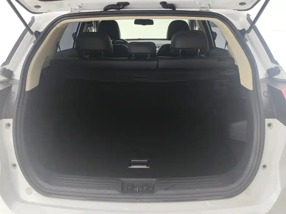 Geely Boyue — миниатюра 4