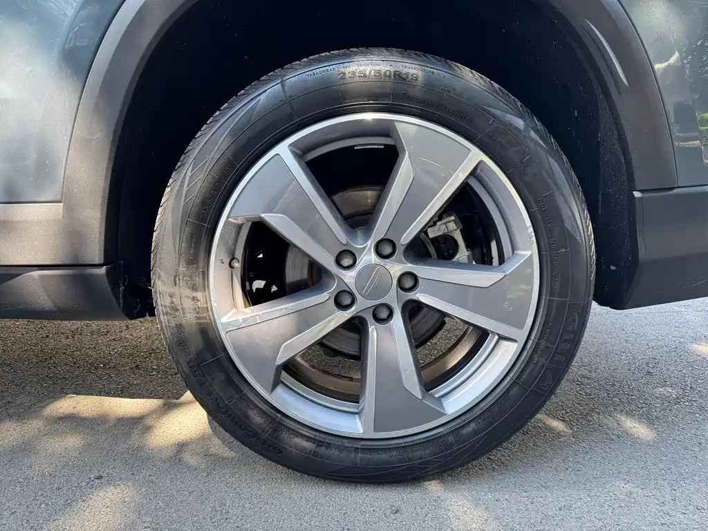 Geely Haoyue L — миниатюра 10