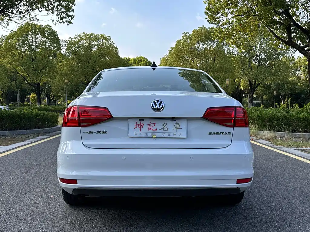 Volkswagen Sagitar — миниатюра 5