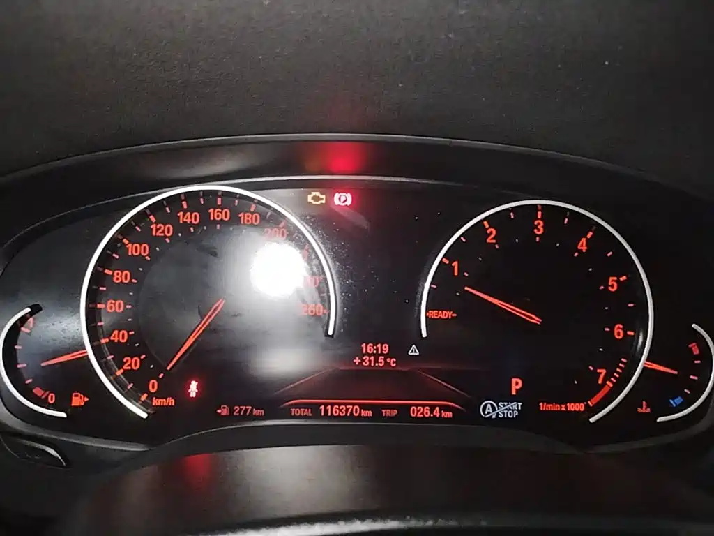 BMW 5 Series — миниатюра 12