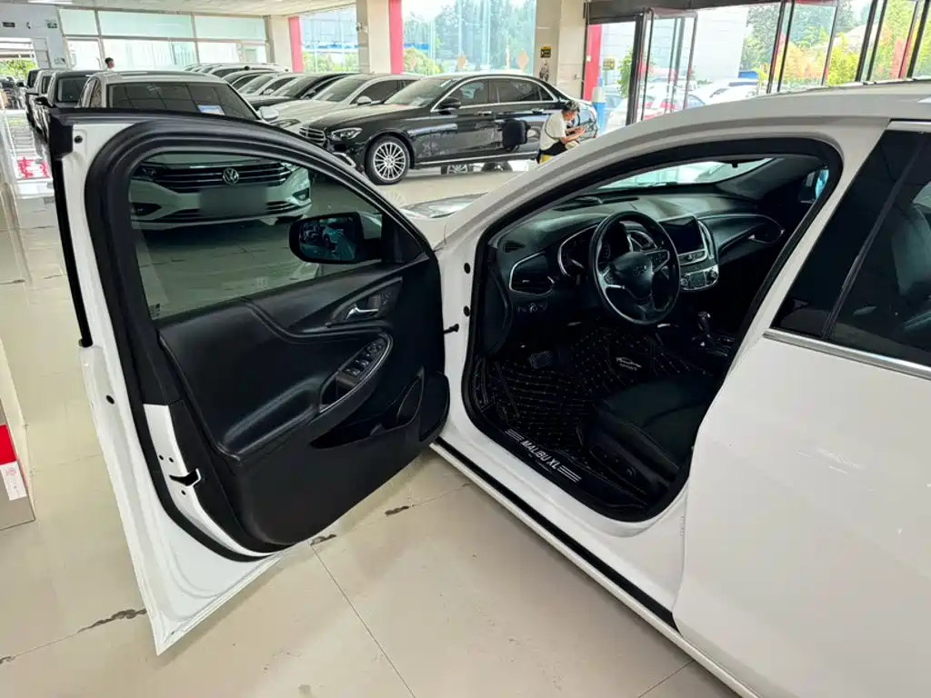 Chevrolet Malibu XL — миниатюра 11