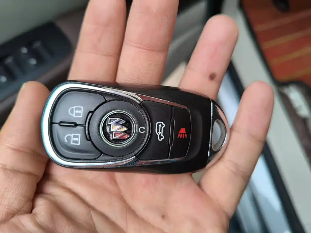 Buick GL8 — миниатюра 9