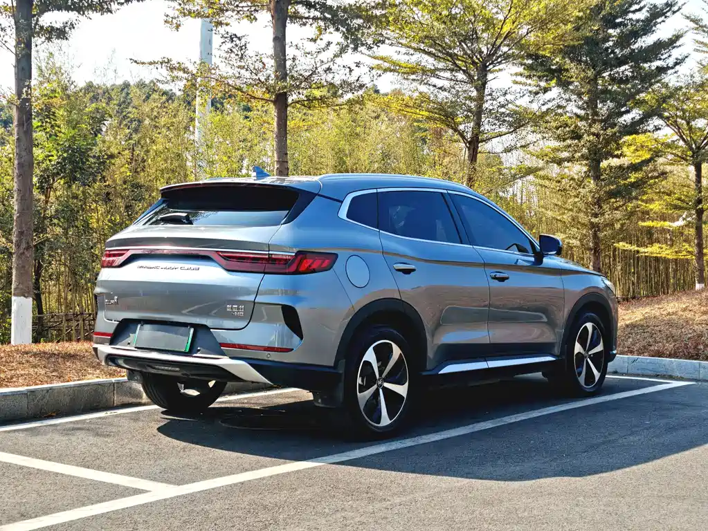 BYD PLUS New Energy — миниатюра 4