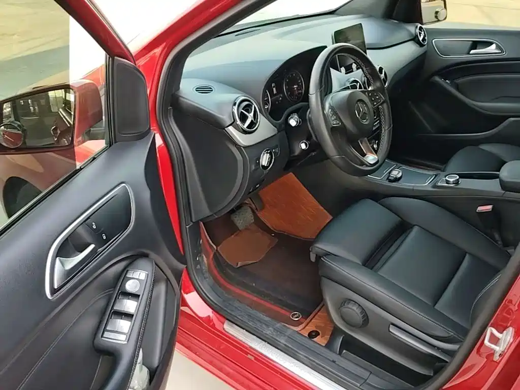 Mercedes-Benz B-Class — миниатюра 16