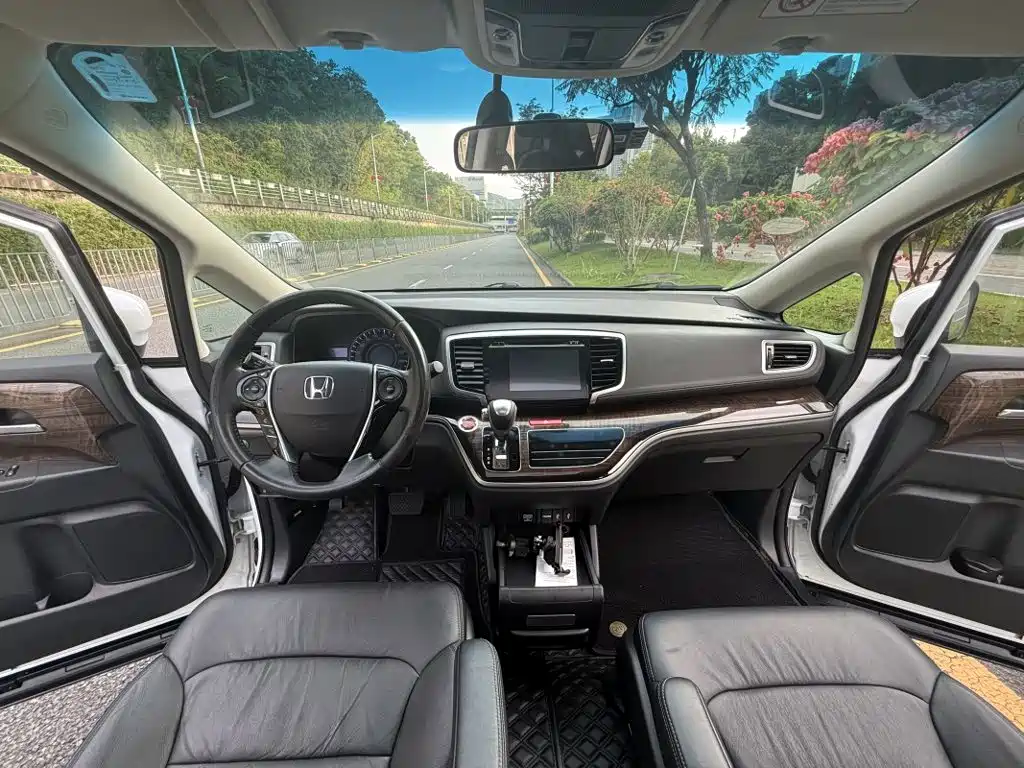 Honda Odyssey — миниатюра 13