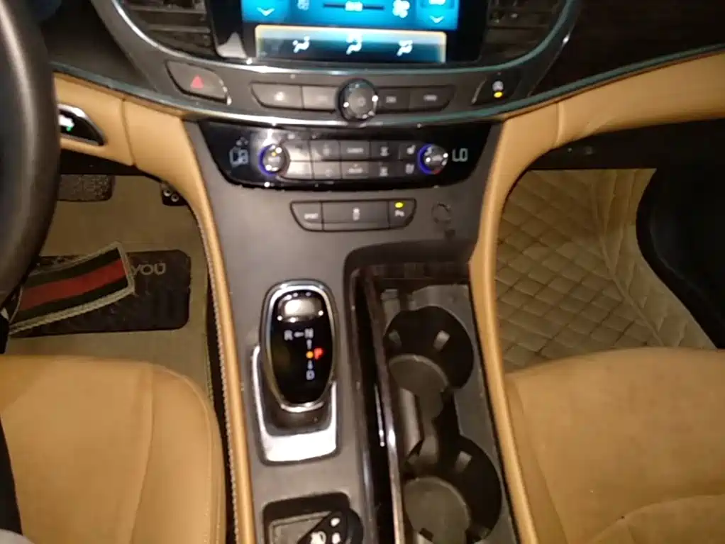 Buick LaCrosse — миниатюра 14