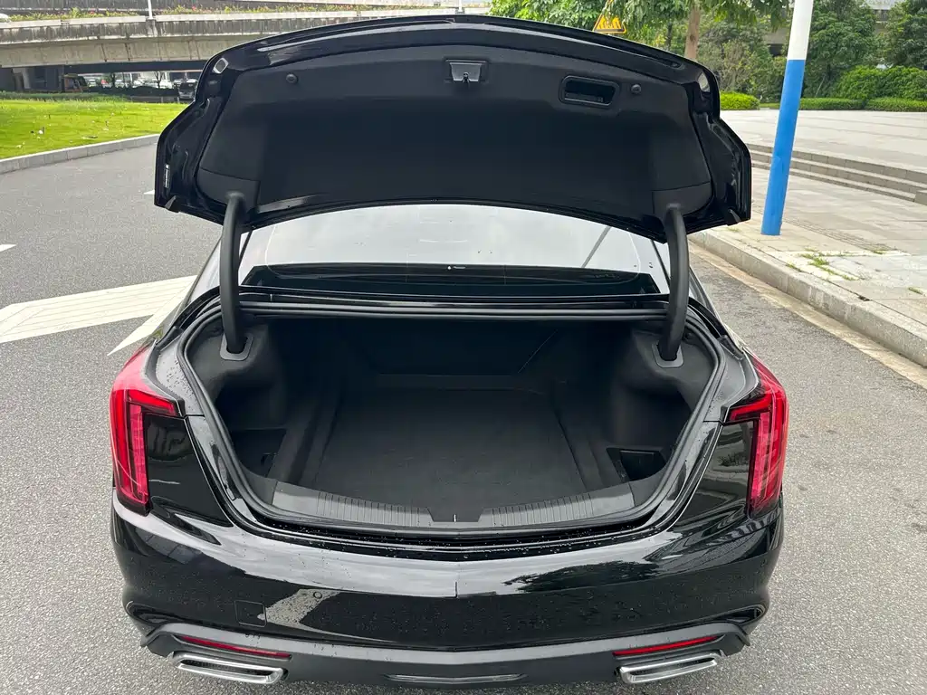 Cadillac CT5 — миниатюра 15
