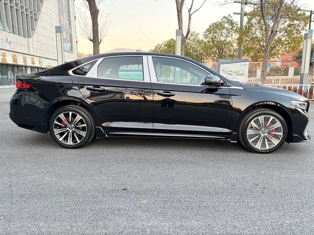 GEELY AUTOMOBILE XINGRUI