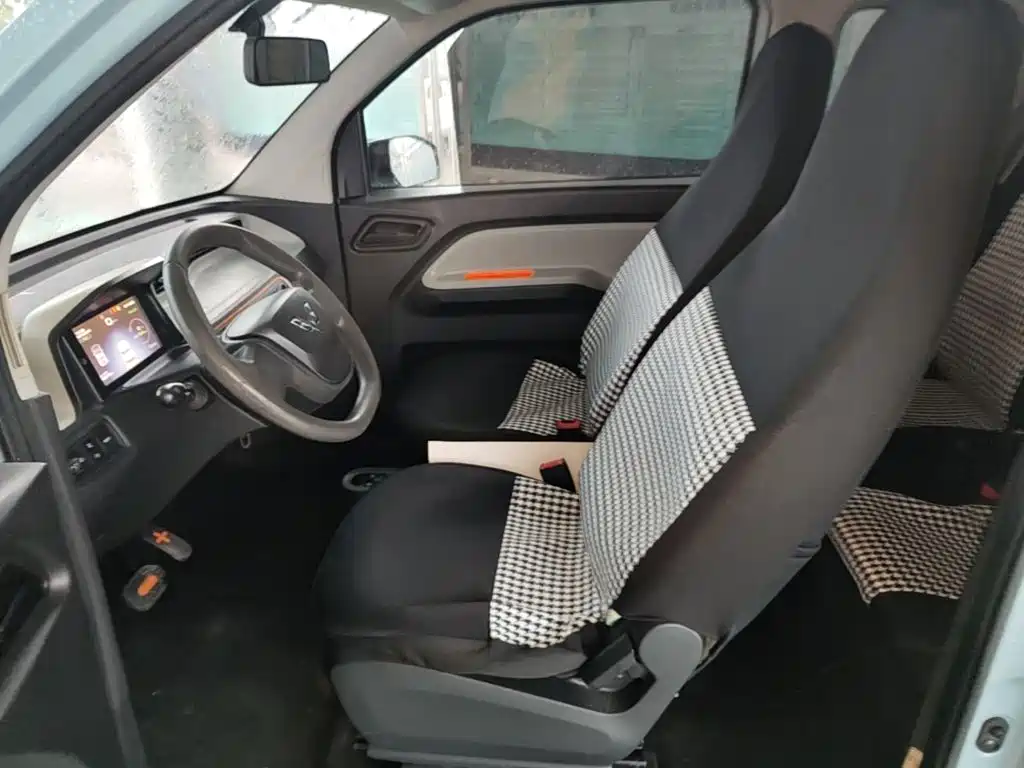 Wuling MINIEV — миниатюра 15