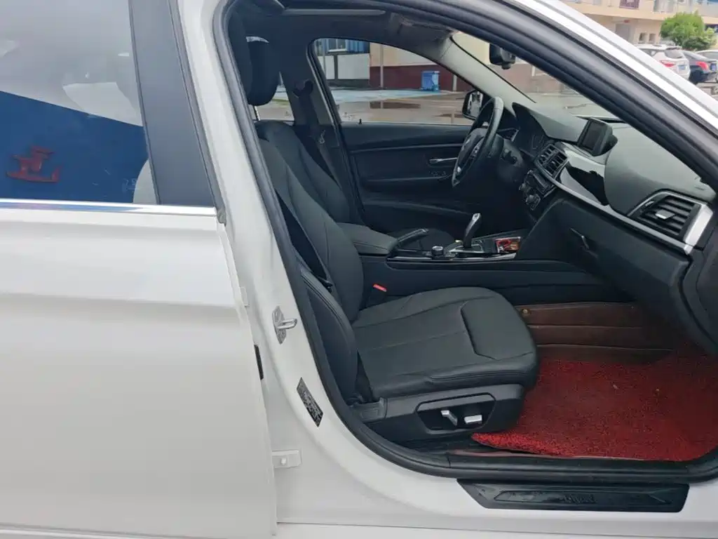 BMW 3 Series — миниатюра 25