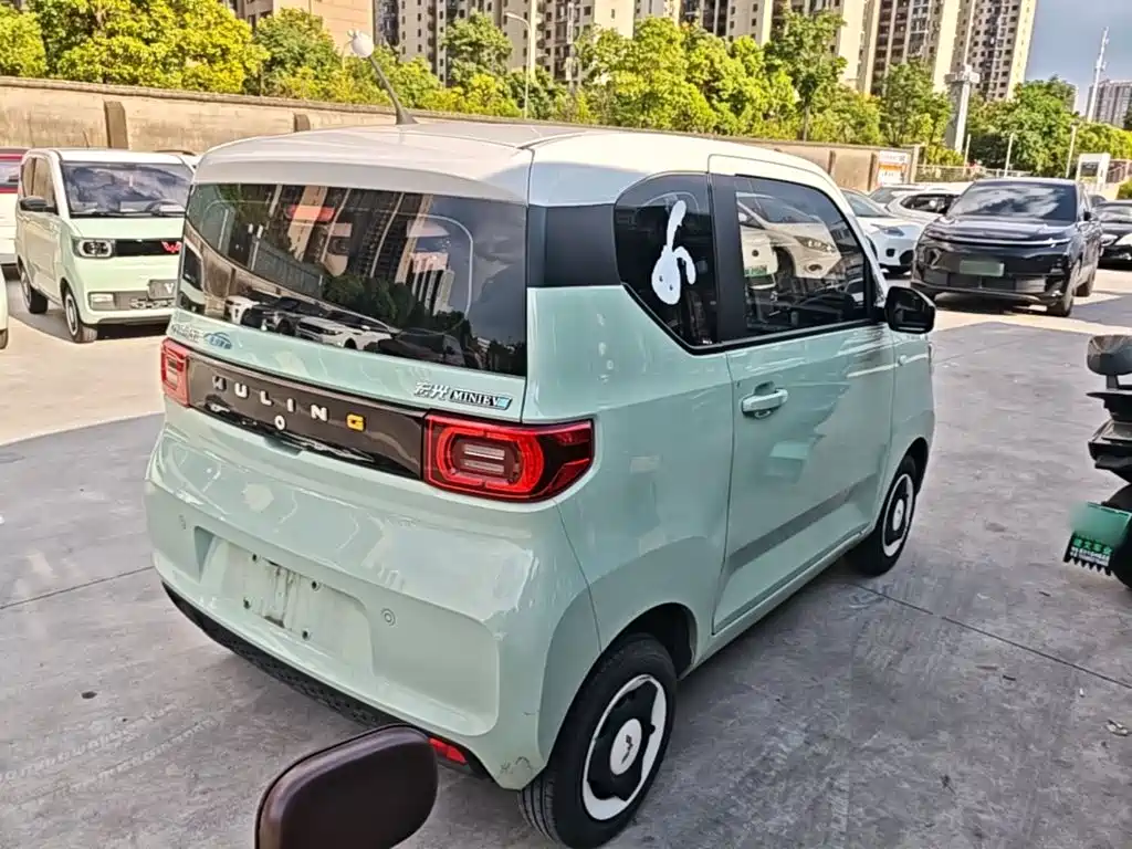 Wuling MINIEV — миниатюра 7