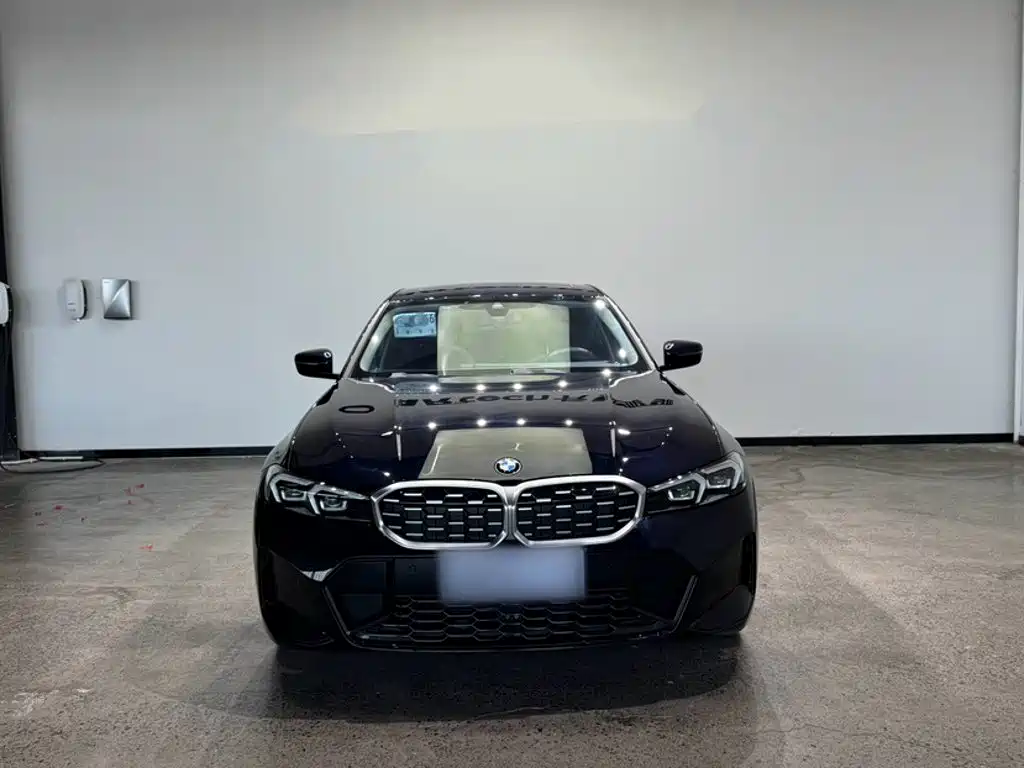 BMW 3 Series 2024 — фото 14