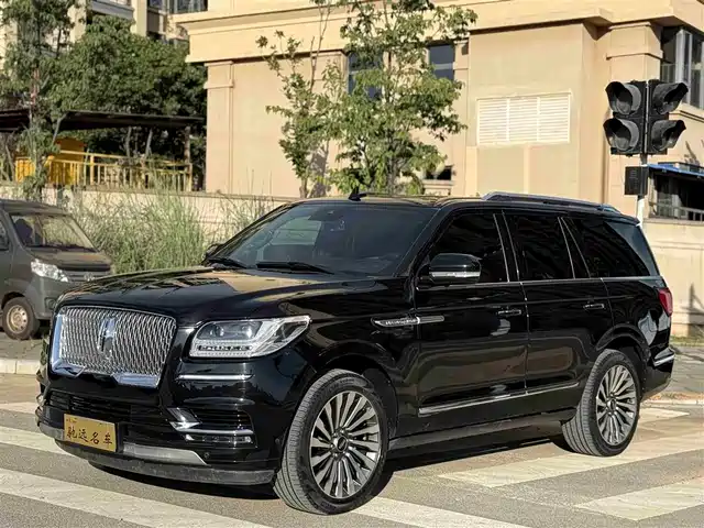 LINCOLN NAVIGATOR 2021