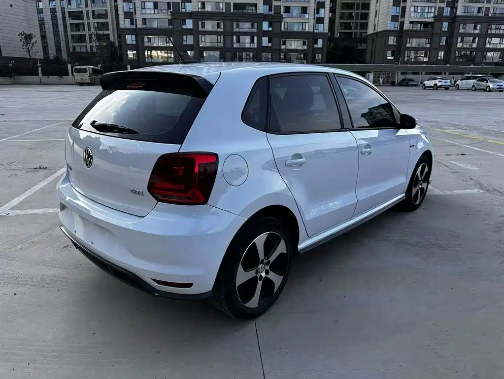 Volkswagen Polo 1.4TSI GTI, фото 9