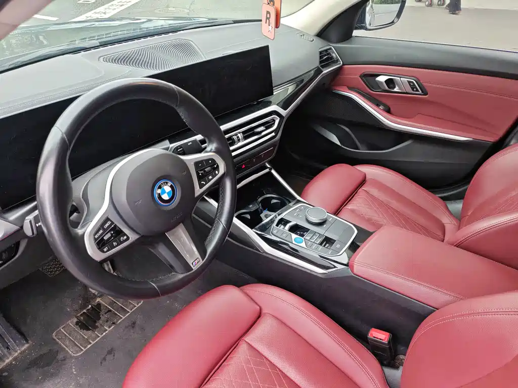 BMW i3 2024 — фото 17