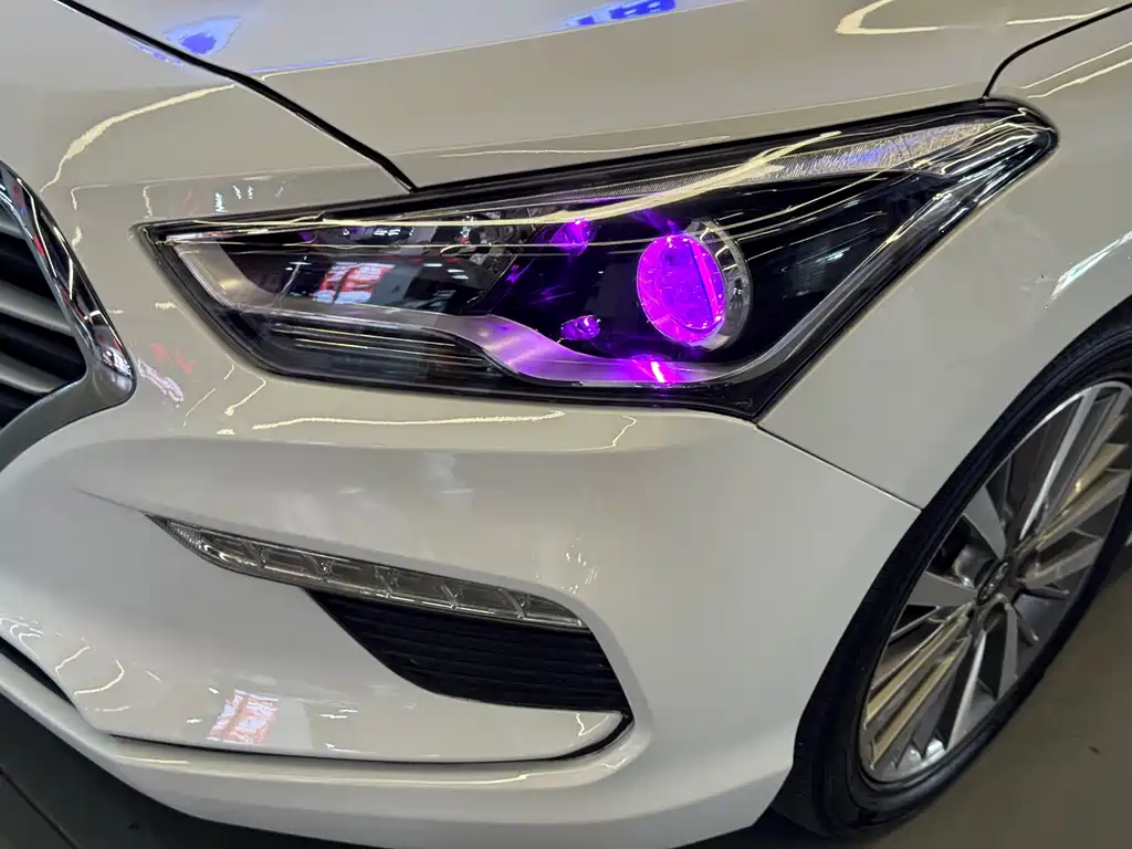 Hyundai Mistra — миниатюра 11