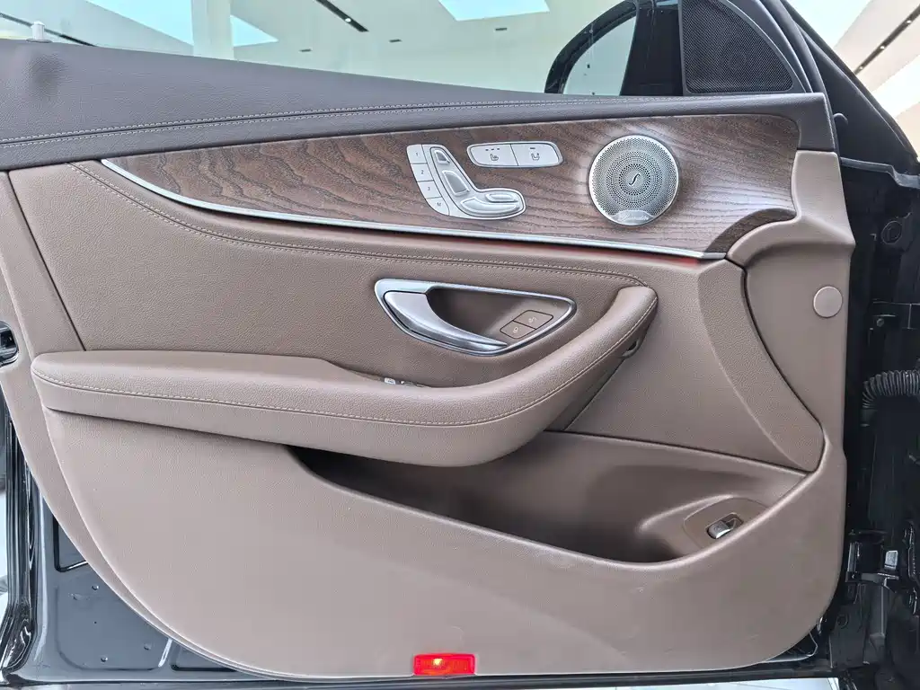 Mercedes-Benz E-Class E 2023 E 300 L Luxury