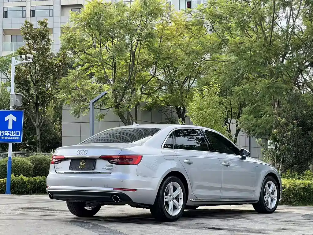 Audi A4L — миниатюра 6