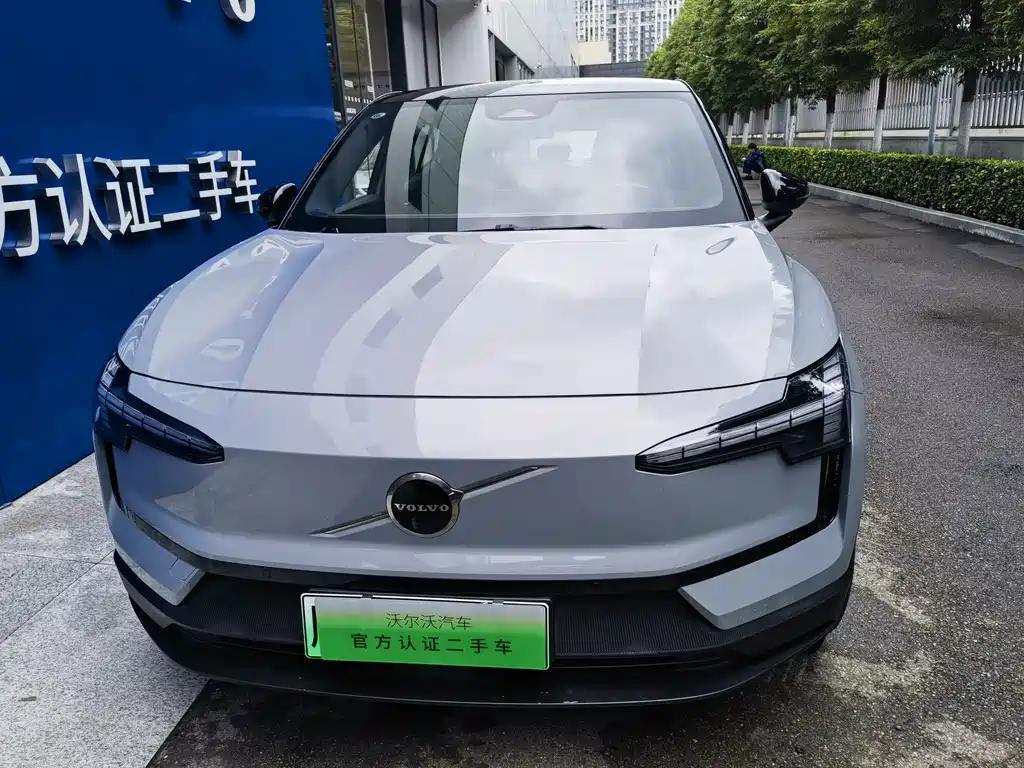 Volvo EX30 — миниатюра 2