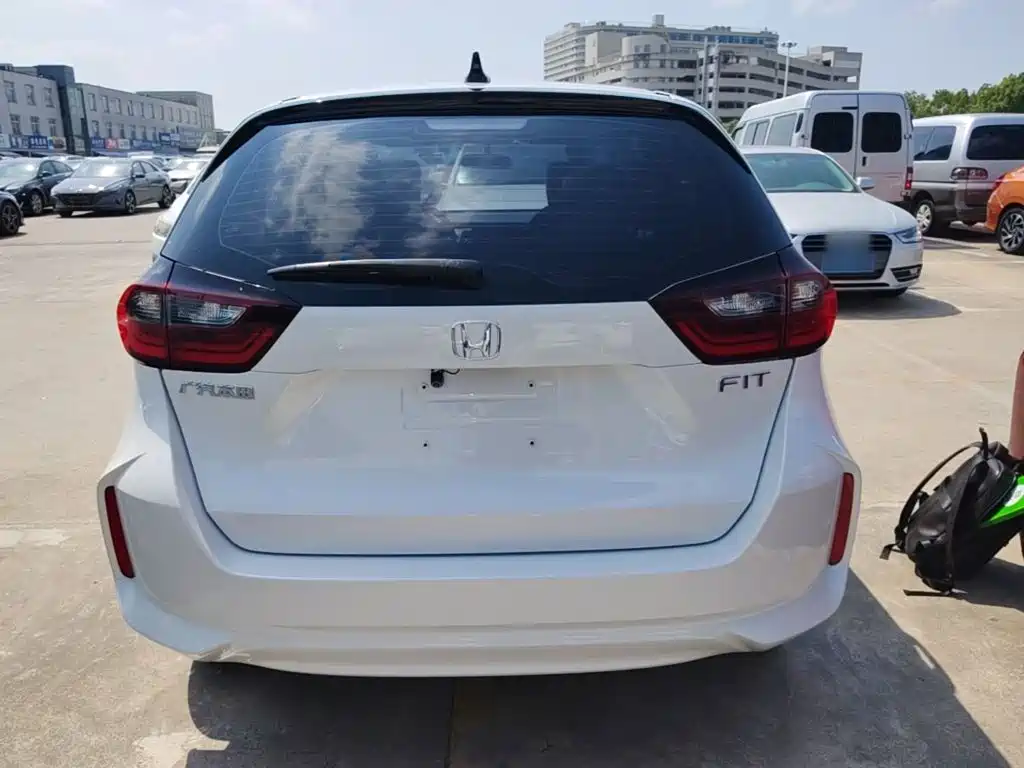 Honda Fit — миниатюра 6