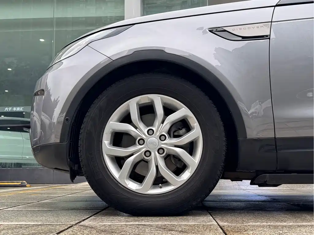 Land Rover Discovery — миниатюра 6