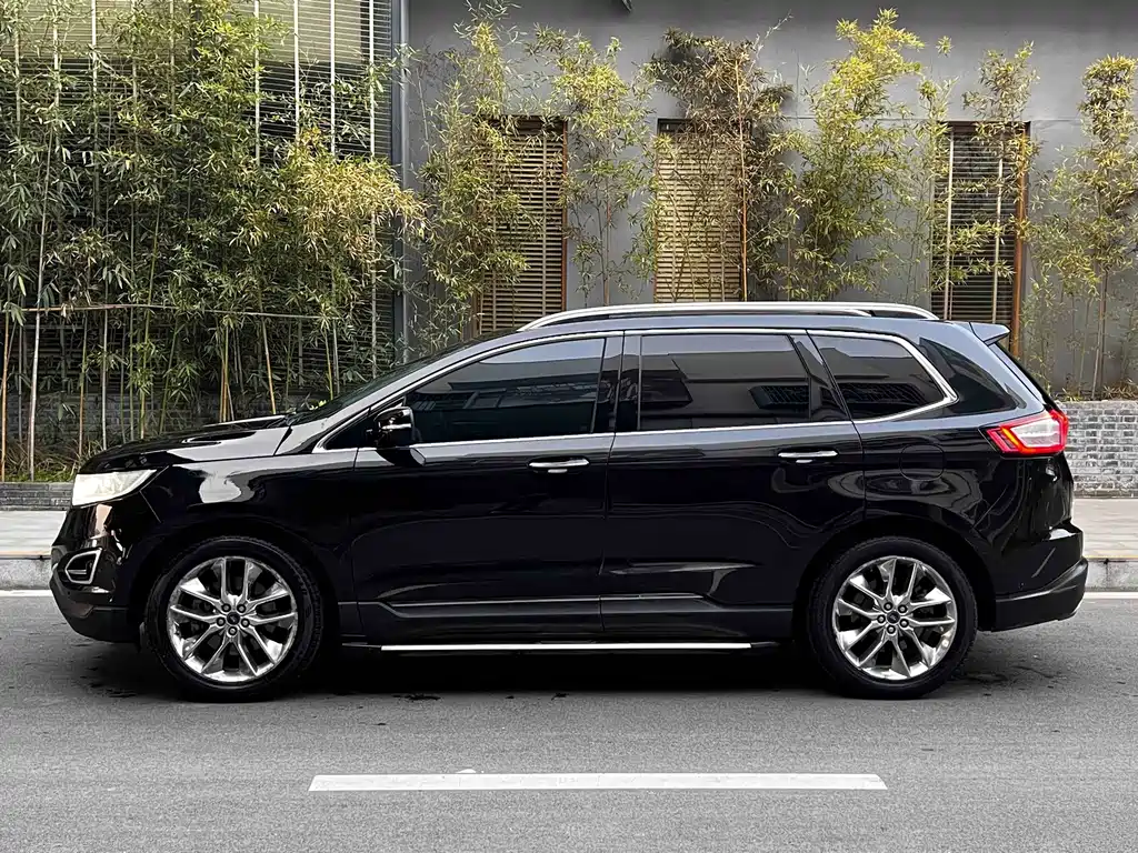 Ford Edge — миниатюра 3