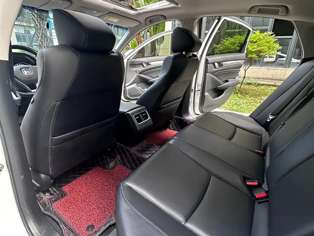 Honda Accord — миниатюра 6