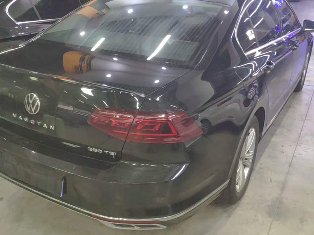 Volkswagen Magotan 1.4 л 2025 г. Чёрный, пробег 25200 км