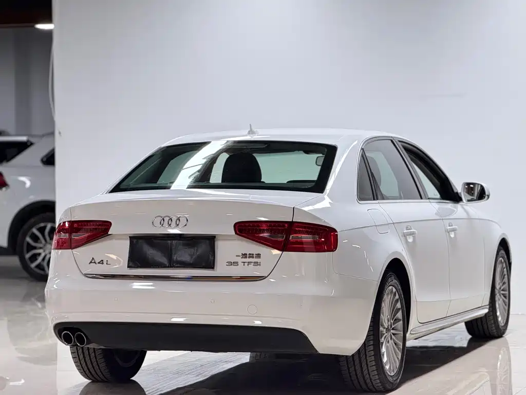 Audi A4L — миниатюра 5
