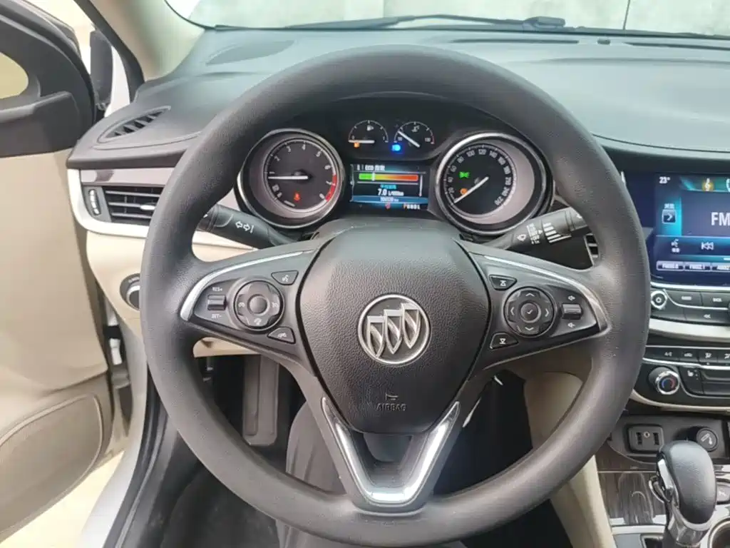 Buick Verano — миниатюра 11