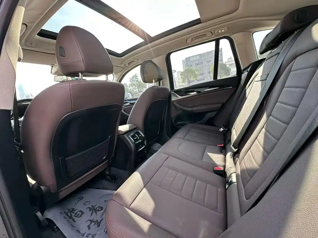 BMW X3 — миниатюра 6