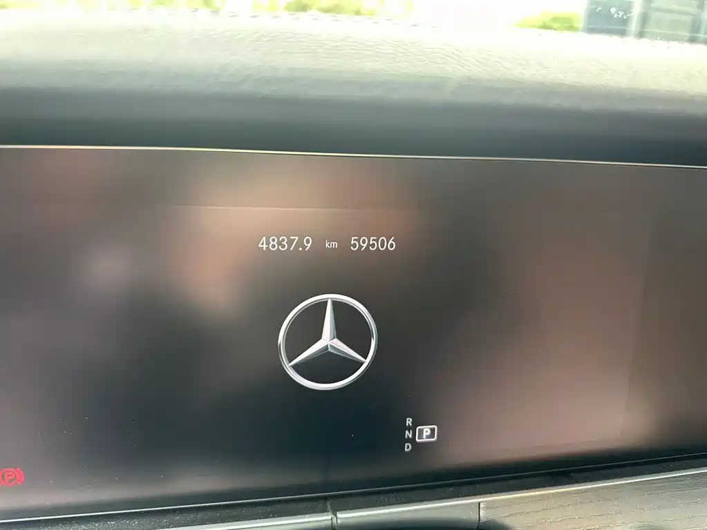 Mercedes-Benz E-Class — миниатюра 16