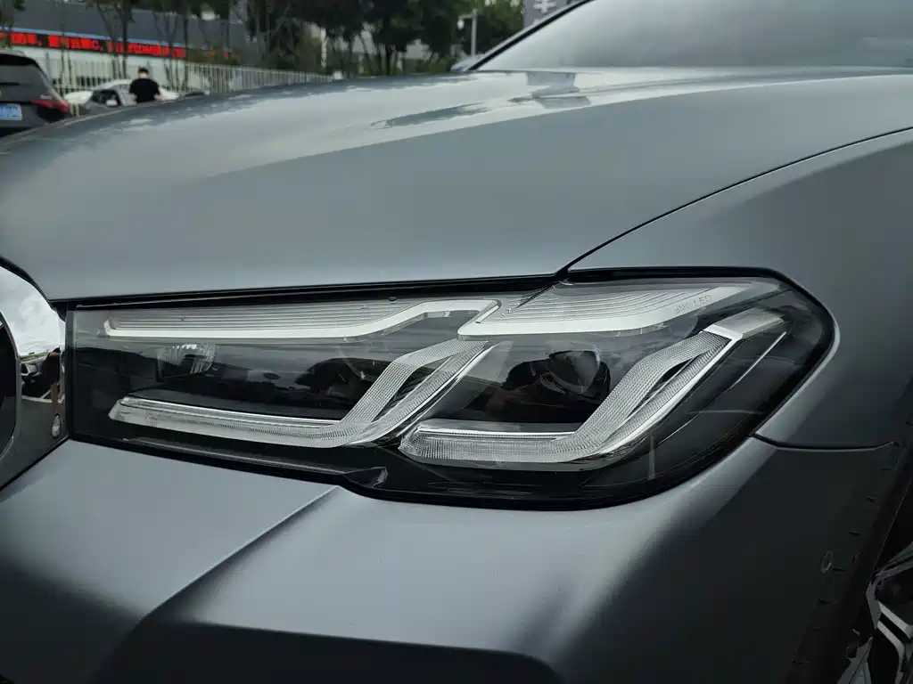 BMW 5 Series (Import) — миниатюра 6