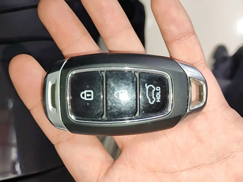 Hyundai Santa Fe — миниатюра 9