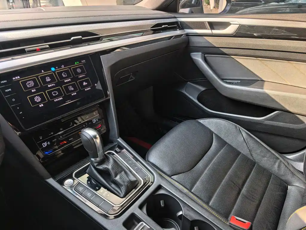 Volkswagen CC — миниатюра 7